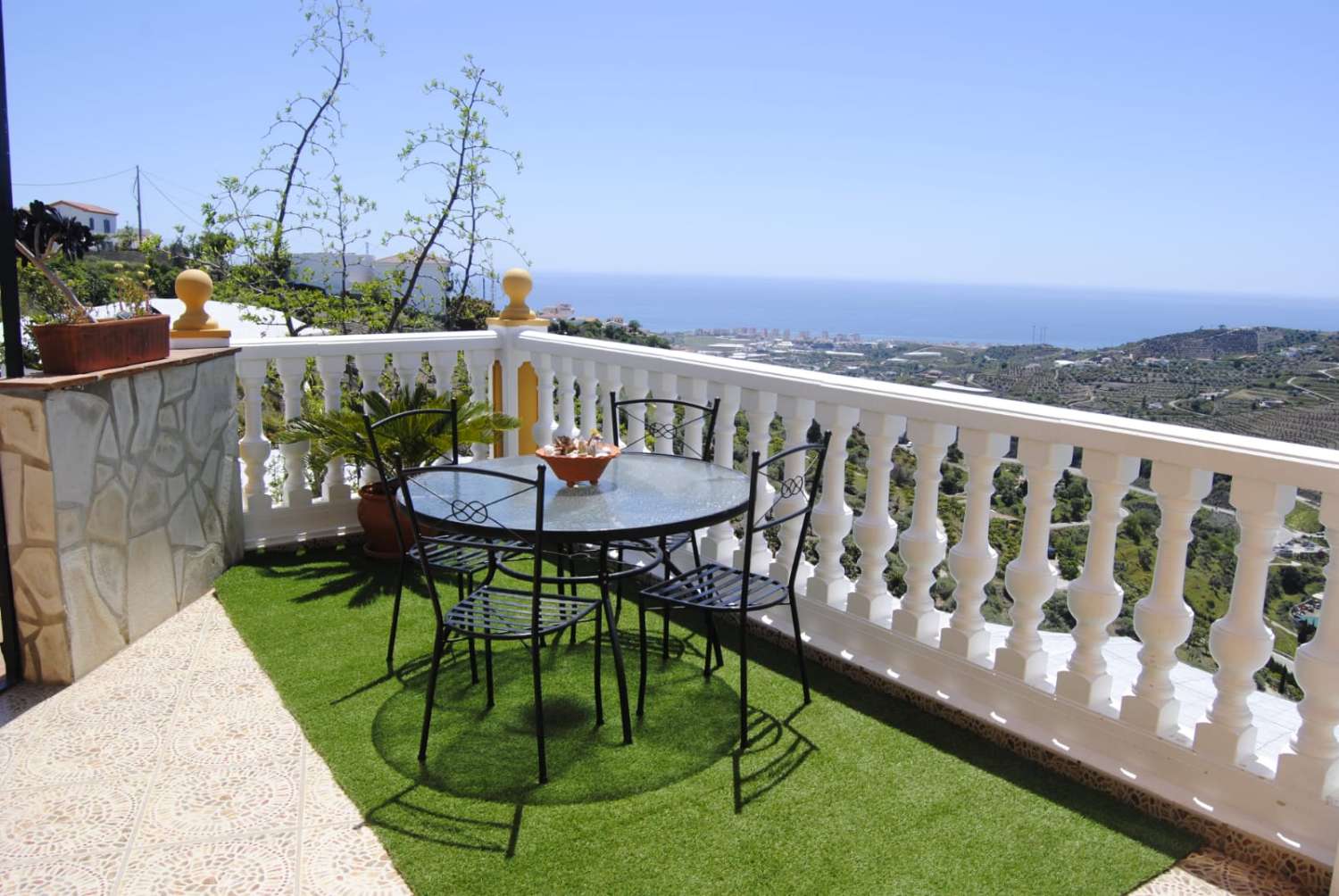 LANDHAUS MIT DREI SCHLAFZIMMERN IN TORROX MIT PRIVATEM POOL