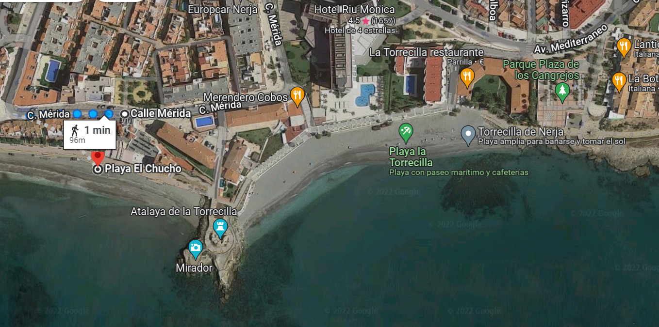 KOSELIG TO-ROMS LEILIGHET 40 METER FRA STRANDEN