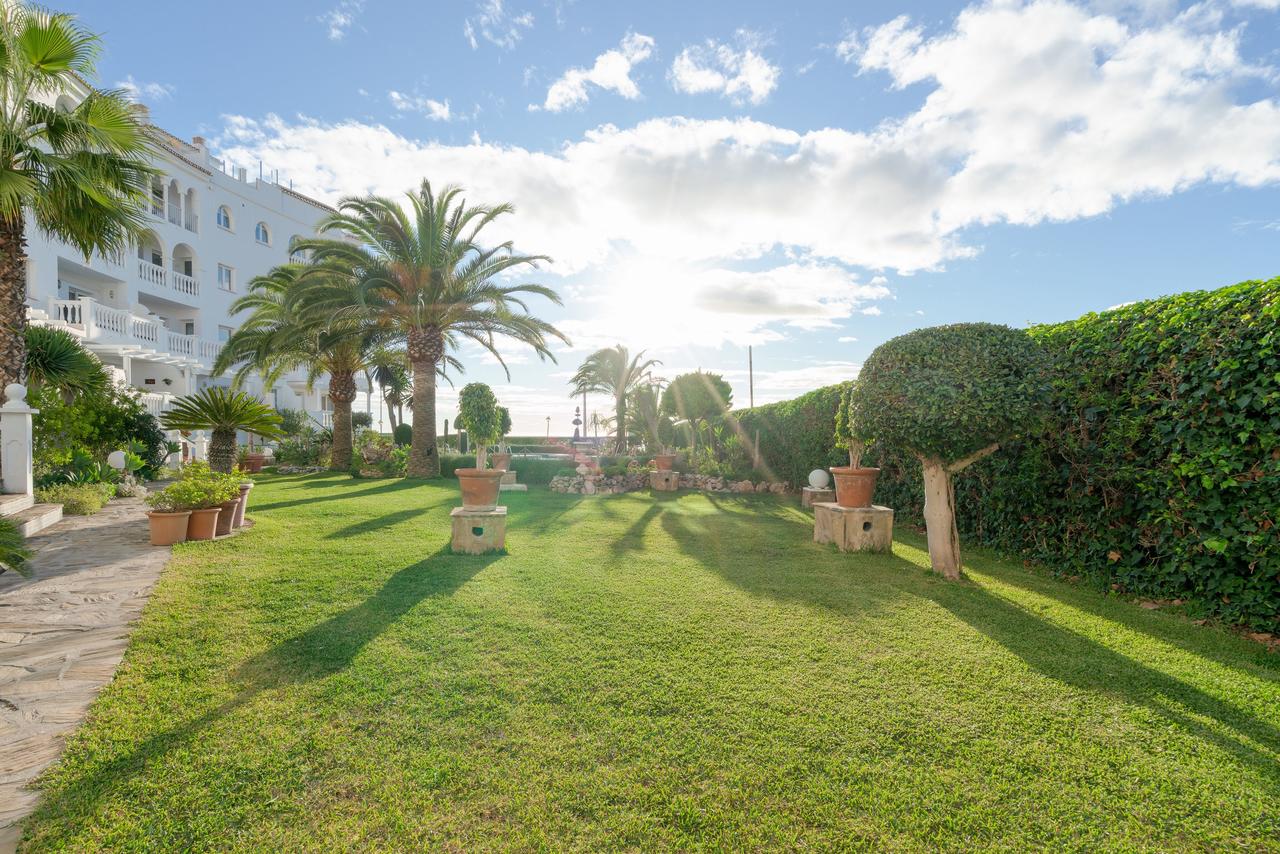 APARTAMENTO CON PISCINA COMUNITARIA JUNTO A PLAYA EL PLAYAZO