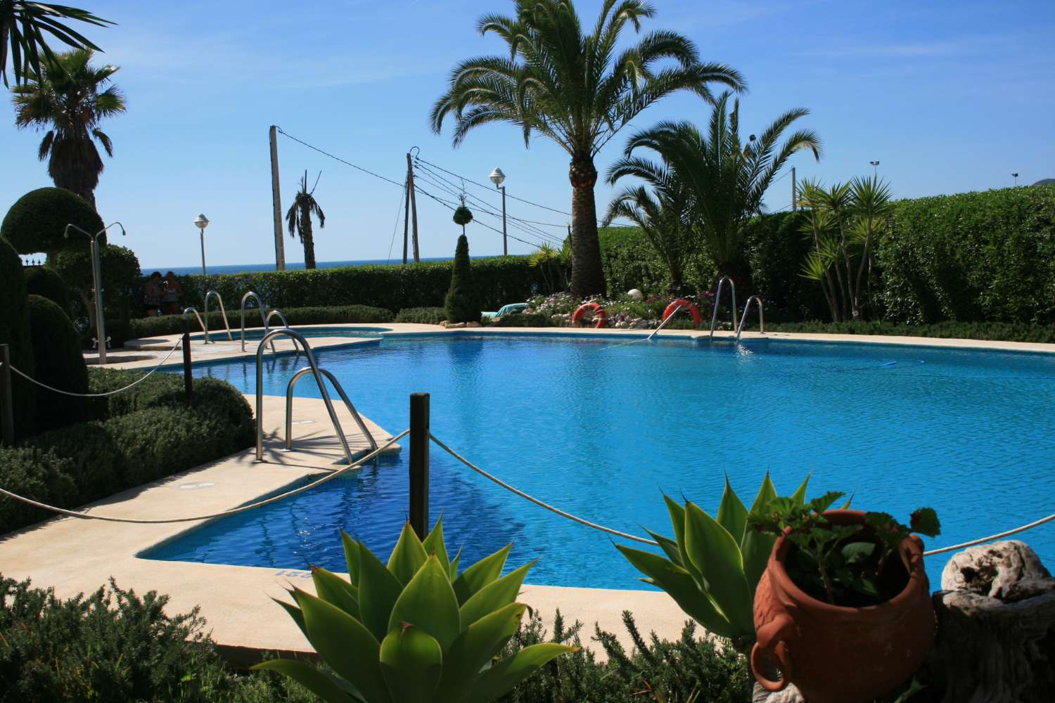 APARTAMENTO CON PISCINA COMUNITARIA JUNTO A PLAYA EL PLAYAZO
