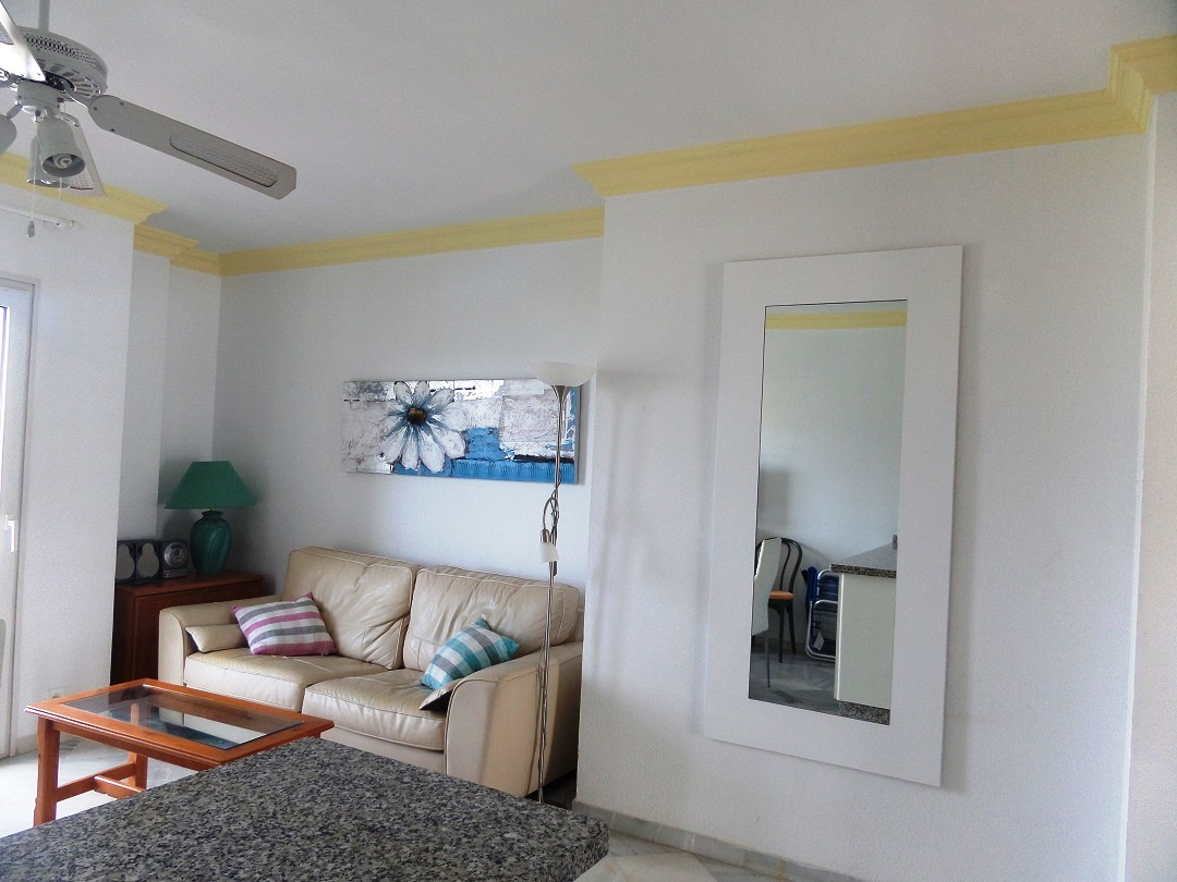 APARTAMENTO CON PISCINA COMUNITARIA JUNTO A PLAYA EL PLAYAZO