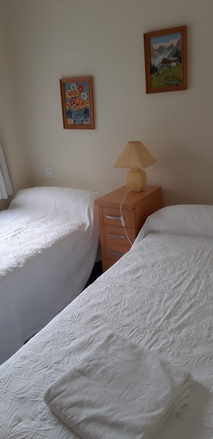 WOHNUNG MIT ZWEI SCHLAFZIMMERN IN LAGUNA CORAL