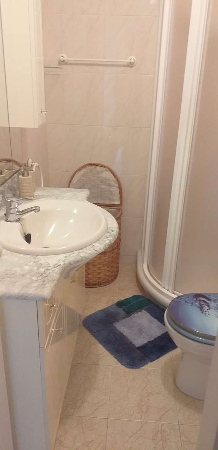 WOHNUNG MIT ZWEI SCHLAFZIMMERN IN LAGUNA CORAL