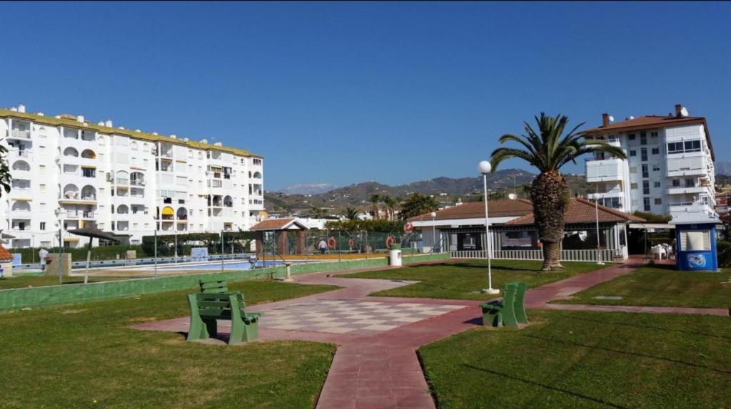 WOHNUNG MIT ZWEI SCHLAFZIMMERN IN LAGUNA CORAL