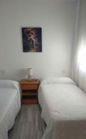 PENTHOUSE MIT ZWEI SCHLAFZIMMERN, KAPAZITÄT FÜR SECHS PERSONEN UND GEMEINSCHAFTSPOOL