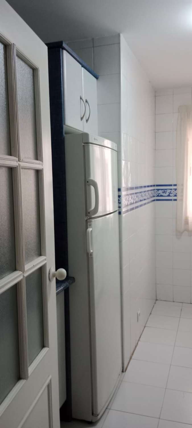 PENTHOUSE MIT ZWEI SCHLAFZIMMERN, KAPAZITÄT FÜR SECHS PERSONEN UND GEMEINSCHAFTSPOOL