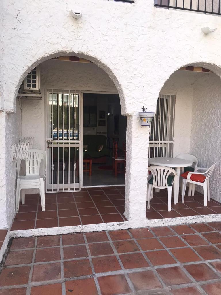 WOHNUNG IN ERSTER STRANDLINIE MIT GEMEINSCHAFTSPOOL