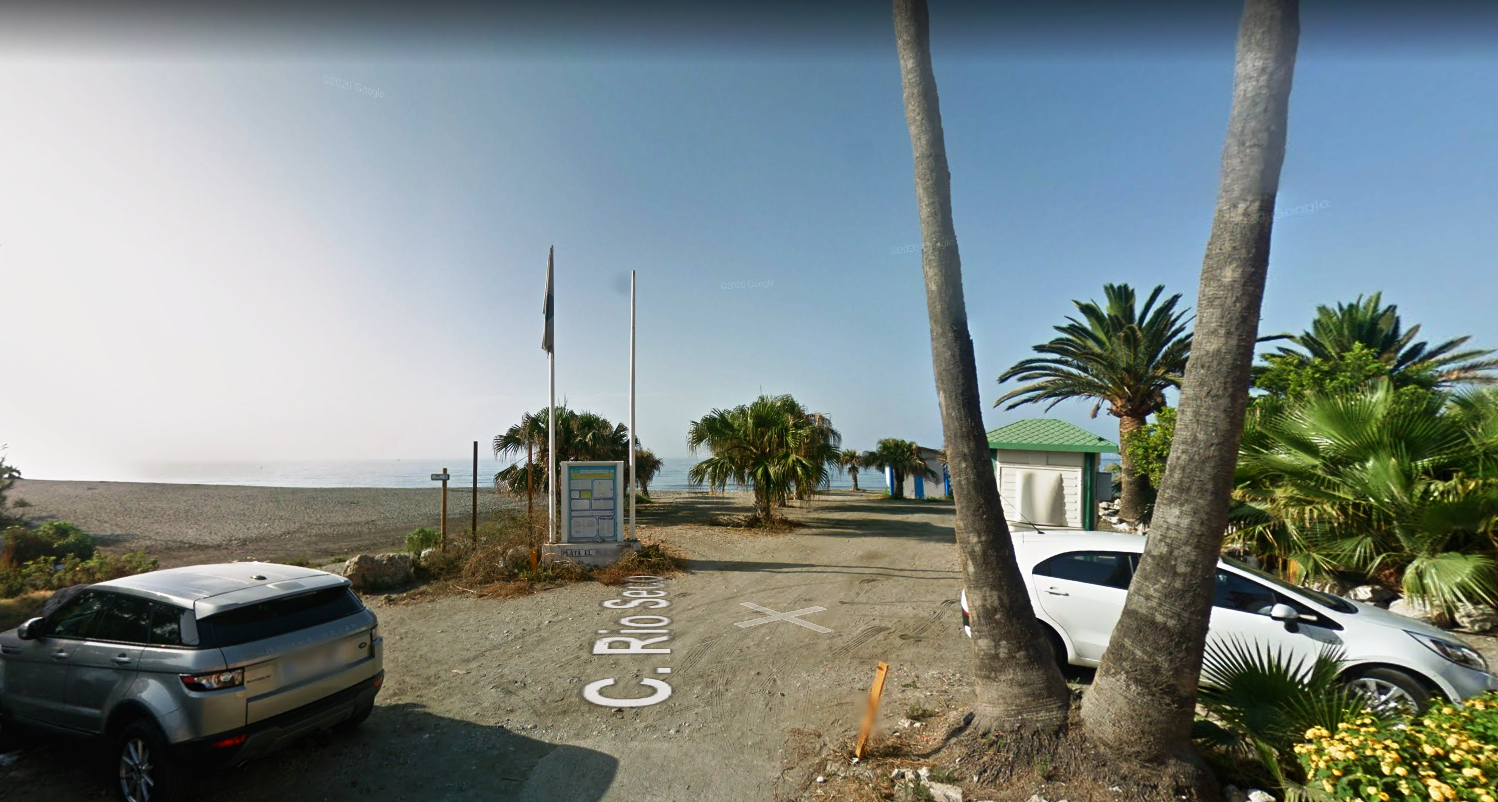 WOHNUNG IN ERSTER STRANDLINIE MIT GEMEINSCHAFTSPOOL