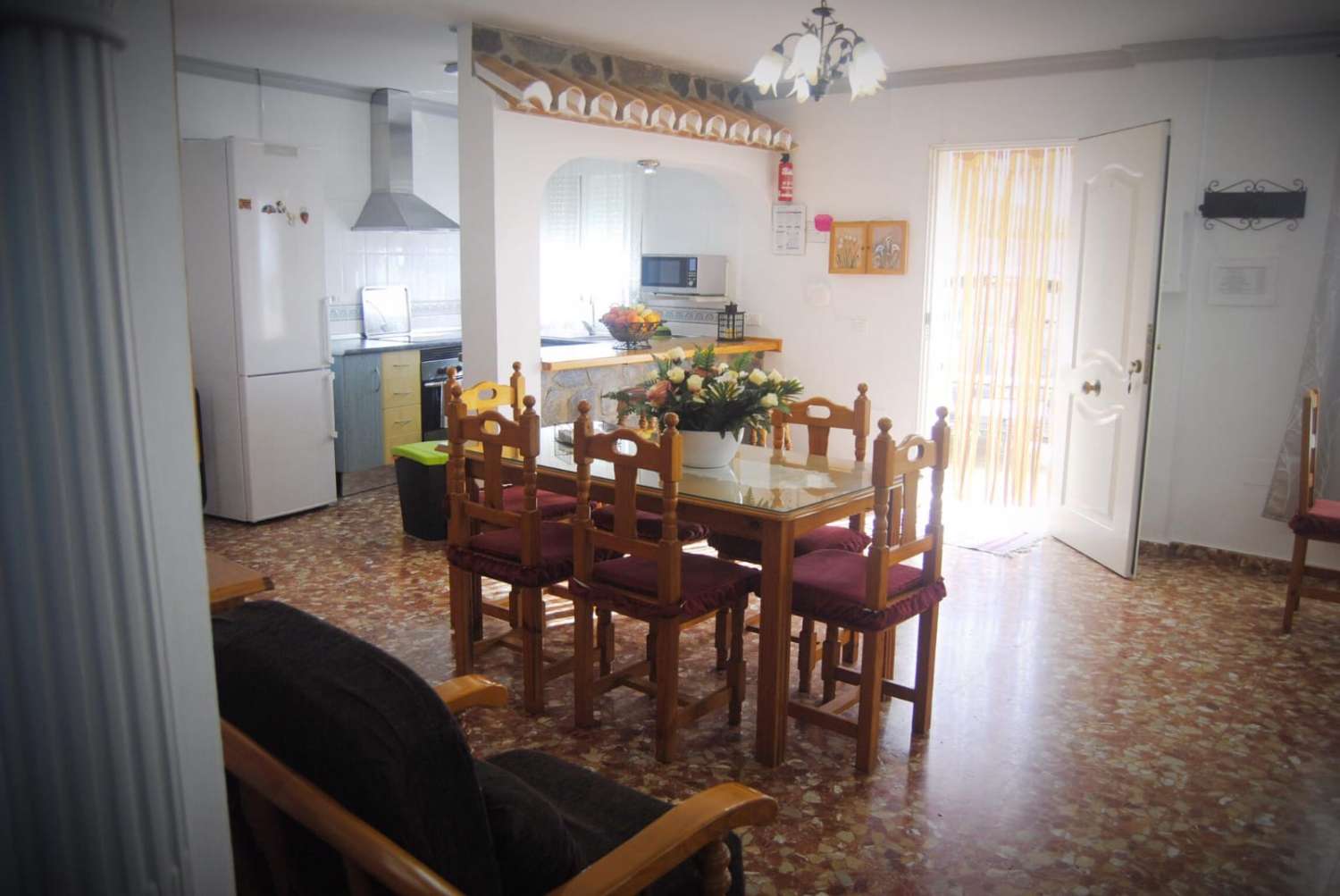 CASA DE 4 DORMITORIOS PARA 8 PERSONAS - PISCINA PRIVADA