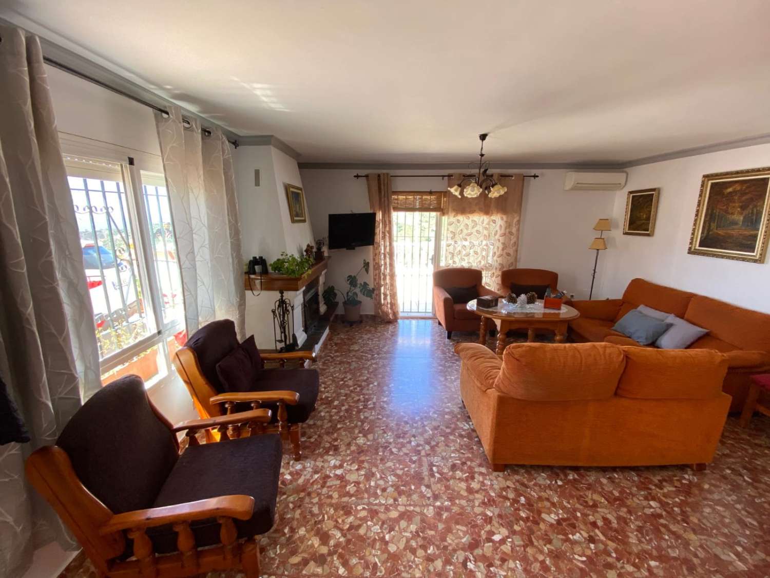 CASA DE 4 DORMITORIOS PARA 8 PERSONAS - PISCINA PRIVADA