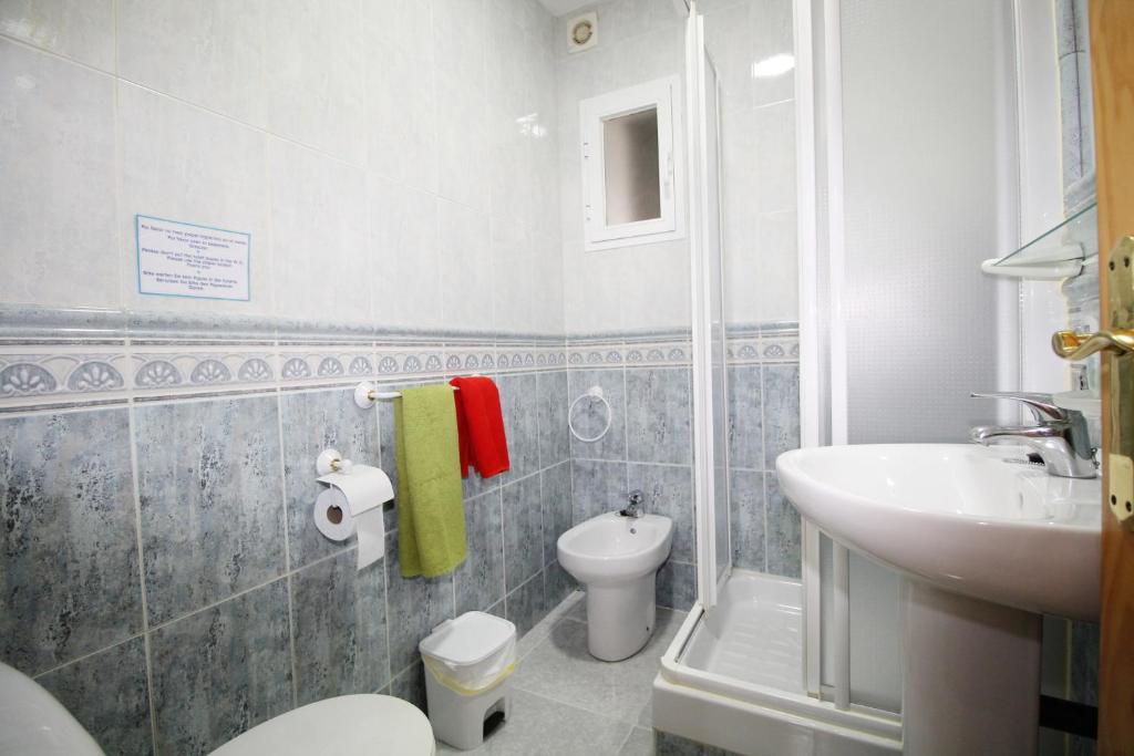 CASA DE 4 DORMITORIOS PARA 8 PERSONAS - PISCINA PRIVADA
