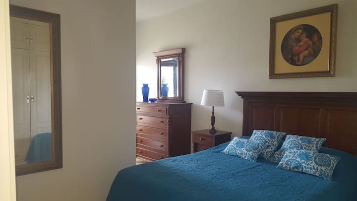 MAGNIFICO APARTAMENTO FRENTE AL MAR CON DOS DORMITORIOS Y DOS BAÑOS
