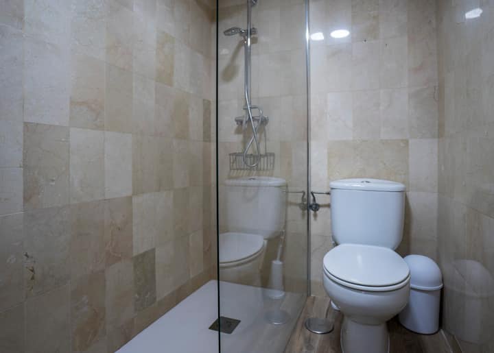 MAGNIFICO APARTAMENTO FRENTE AL MAR CON DOS DORMITORIOS Y DOS BAÑOS