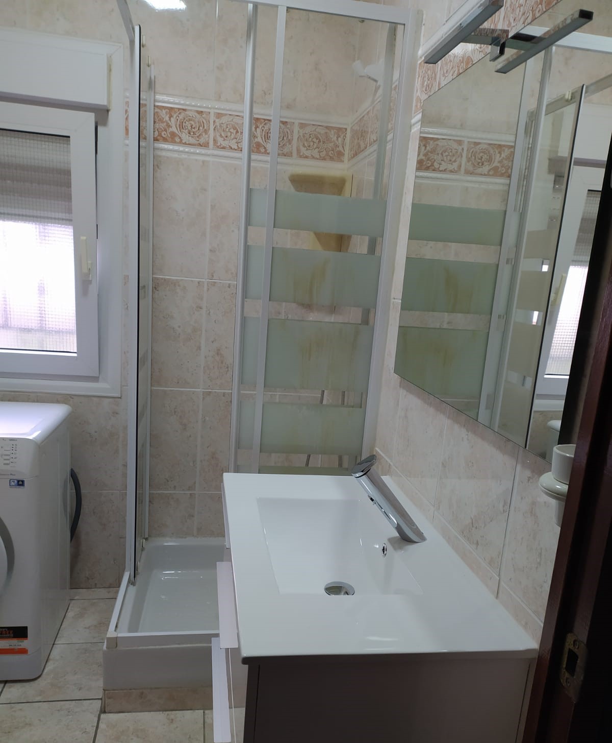 CASA DE DOS DORMITORIOS A UNOS METROS DE PASEO MARITIMO Y  DE LA PLAYA