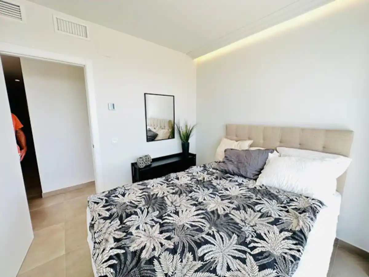 VILLA MIT DREI SCHLAFZIMMERN UND PRIVATEM POOL MIT MEERBLICK