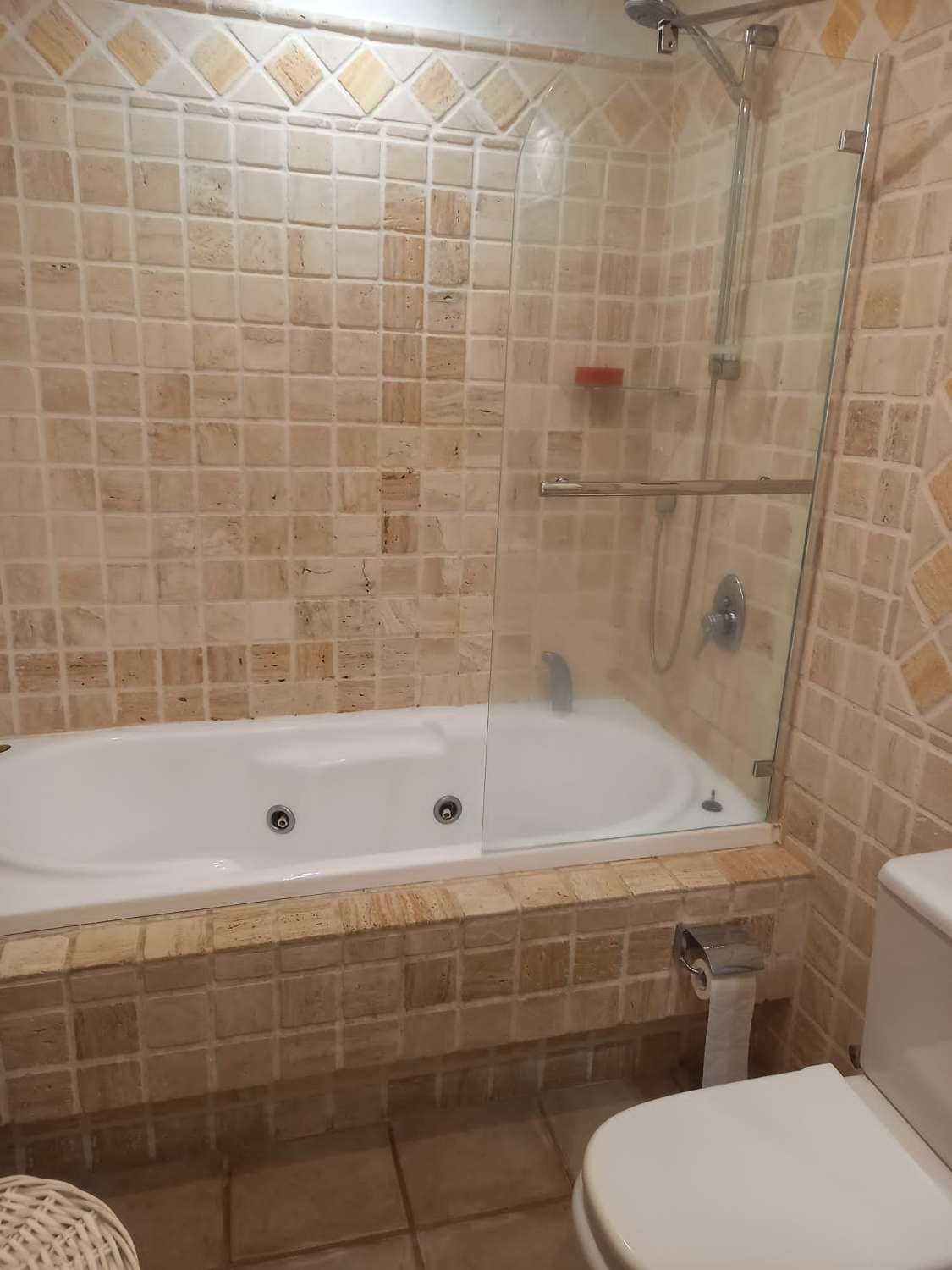 RUSTICO APARTAMENTO EN EL CENTRO DE NERJA