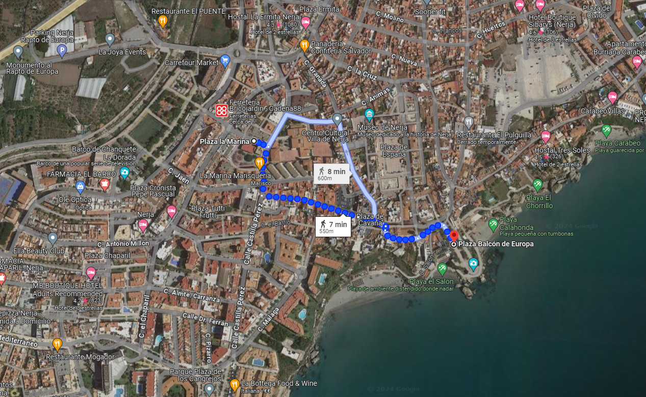 RUSTICO APARTAMENTO EN EL CENTRO DE NERJA
