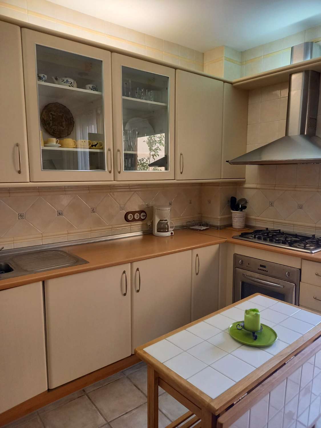 RUSTICO APARTAMENTO EN EL CENTRO DE NERJA