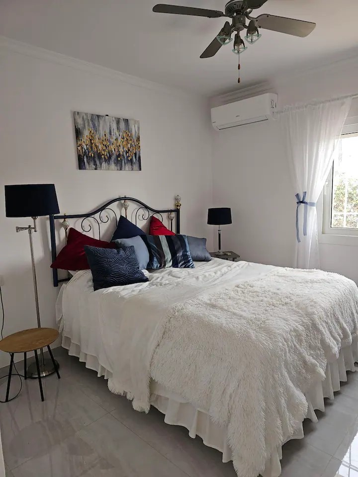 BEAUTIFUL THREE BEDROOM VILLA WITH PRIVATE POOL