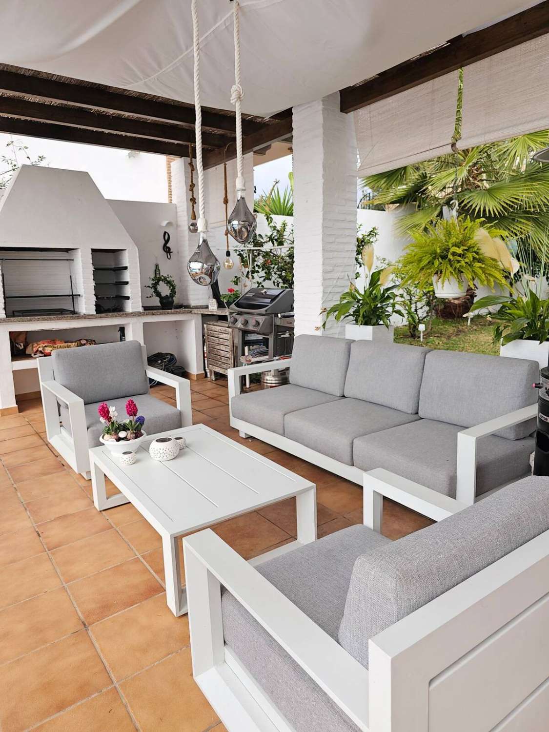 BEAUTIFUL THREE BEDROOM VILLA WITH PRIVATE POOL