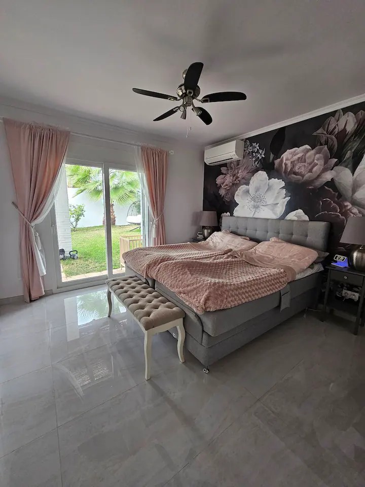 BEAUTIFUL THREE BEDROOM VILLA WITH PRIVATE POOL