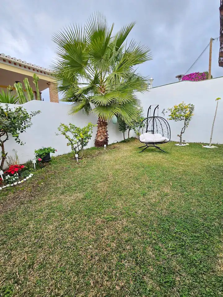 BEAUTIFUL THREE BEDROOM VILLA WITH PRIVATE POOL