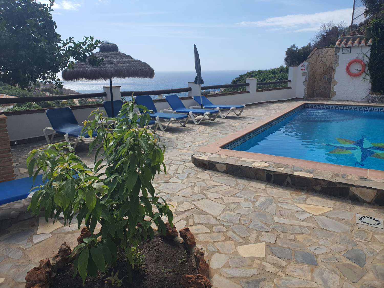 VILLA MIT DREI SCHLAFZIMMERN UND PRIVATEM POOL