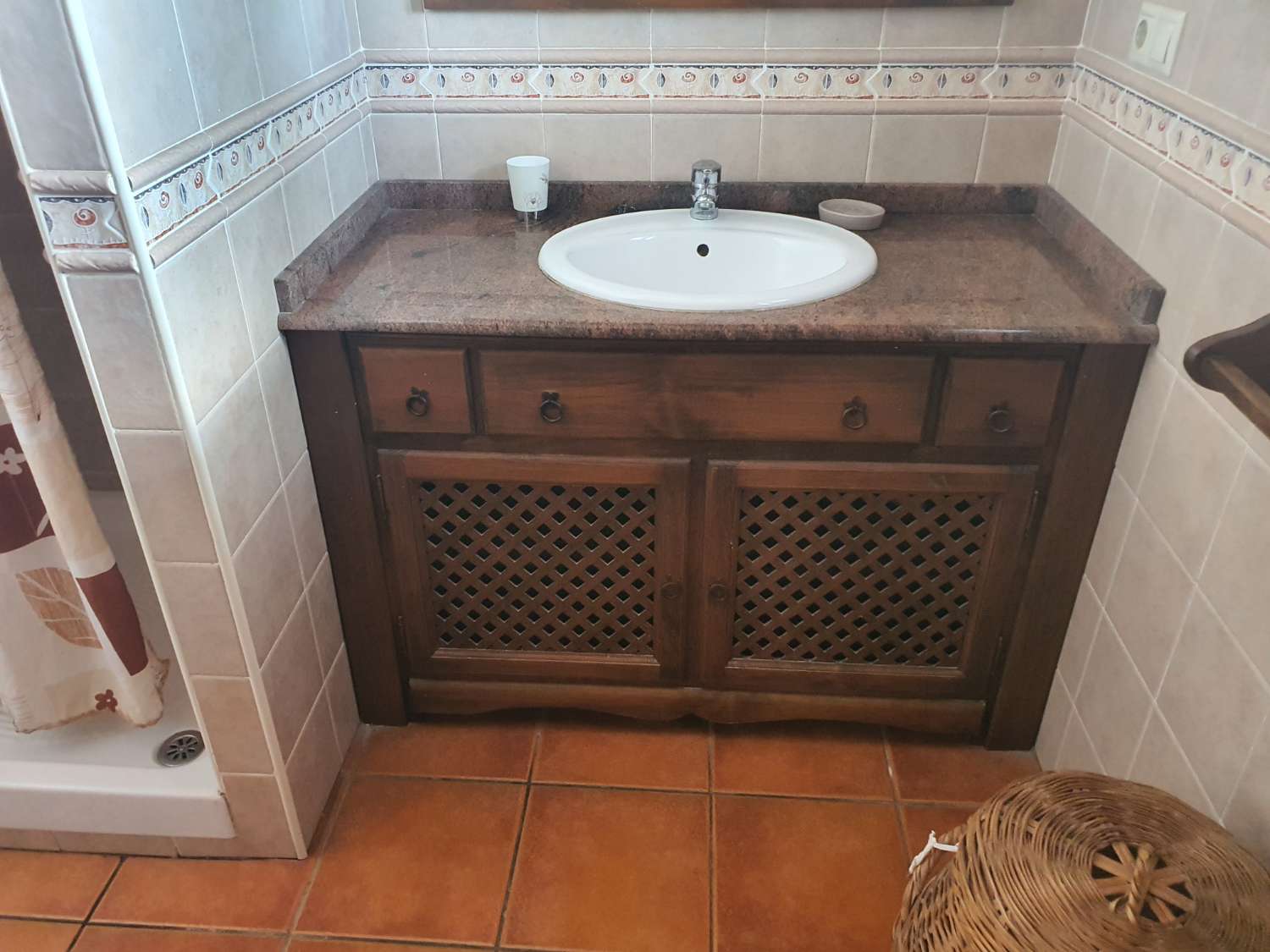 VILLA MIT DREI SCHLAFZIMMERN UND PRIVATEM POOL