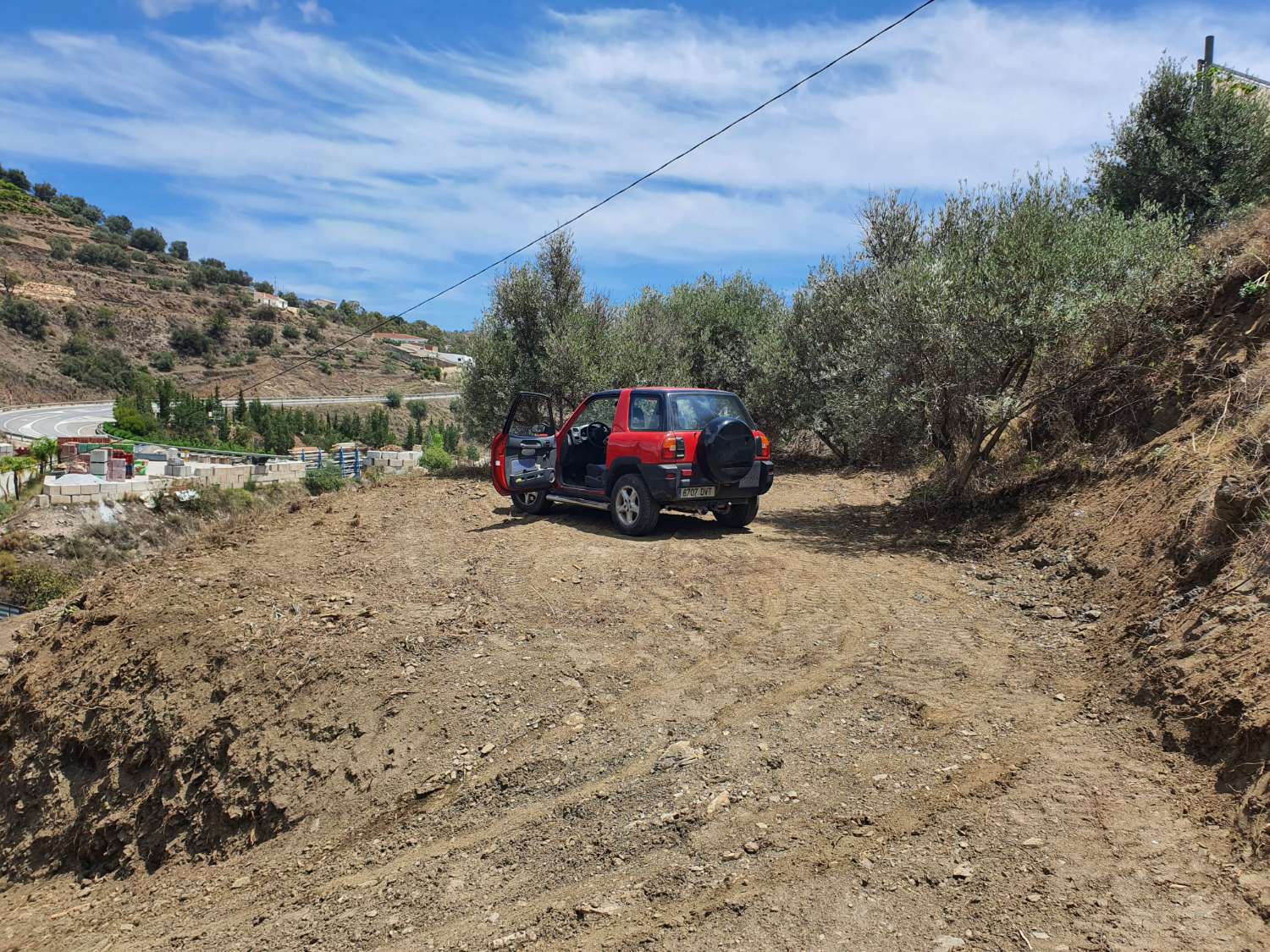 TERRAIN À VENDRE À 700 MÈTRES À TORROX
