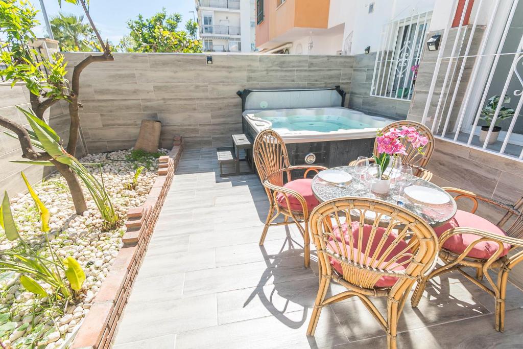 Duplex ferie til Nerja