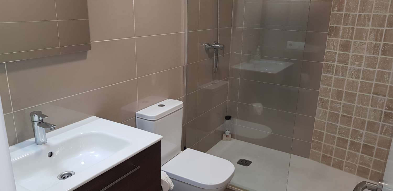 CASA DE PUEBLO CON PATIO