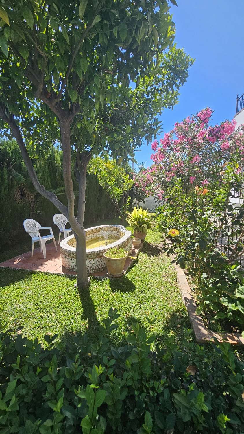 CASA ATALAYA  EN NERJA CON PISCINA
