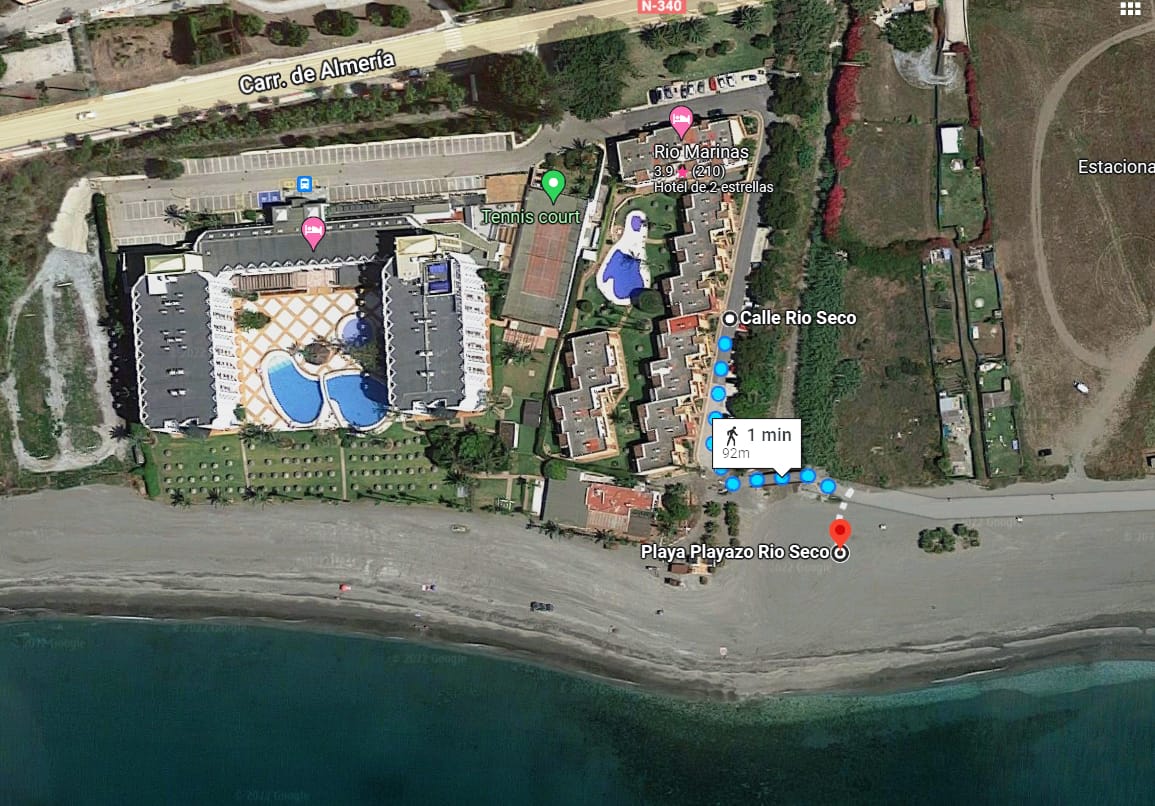 APARTAMENTO EN PLANTA BAJA CON PISCINA COMUNITARIA