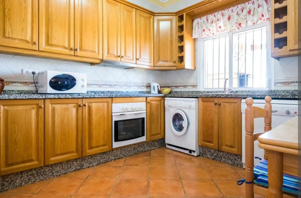 CASA DE CAMPO CON VISTAS AL MAR