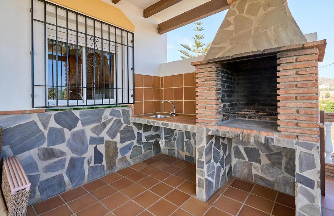 CASA DE CAMPO CON VISTAS AL MAR