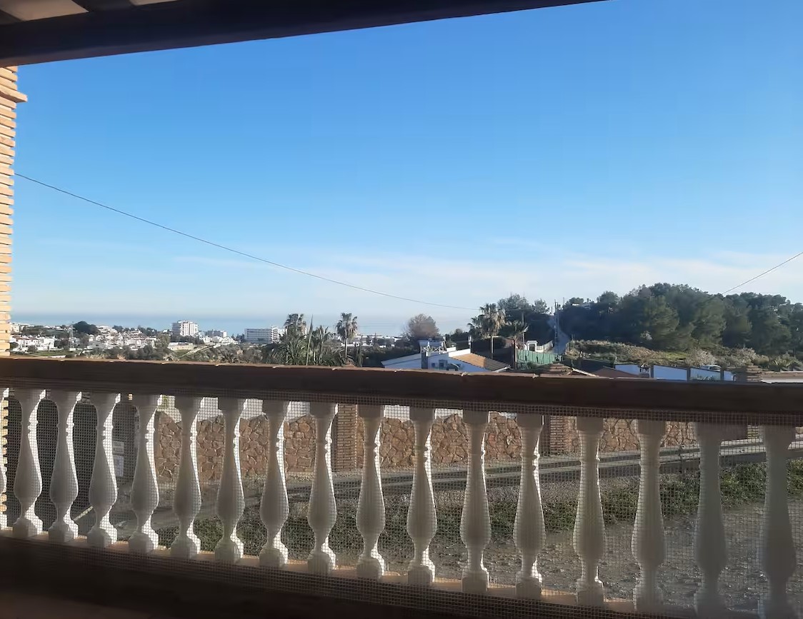 CASA DE CAMPO CON VISTAS AL MAR