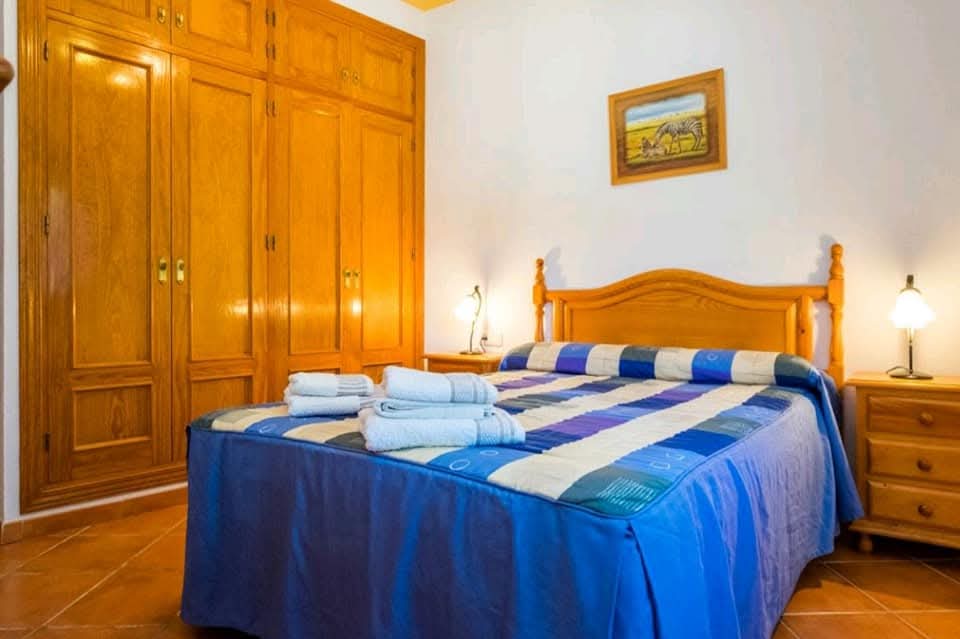 CASA DE CAMPO CON VISTAS AL MAR