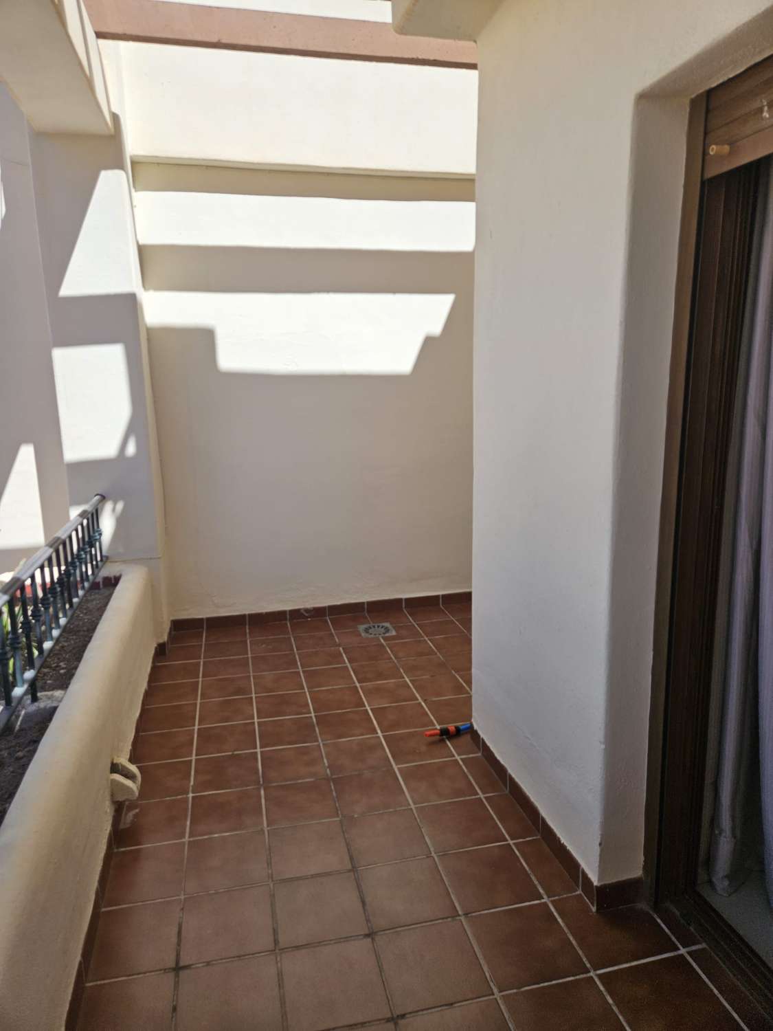 CASA PAREADA CON PISCINA COMUNITRIA