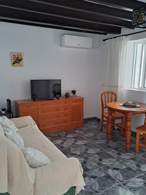 CASA DE PUEBLO CON DOS DORMITORIOS