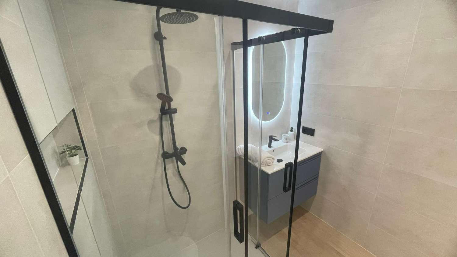 APARTAMENTO DOS DORMITORIOS CON PISCINA COMUNITARIA